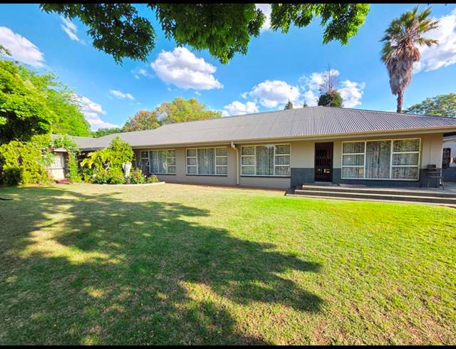 FARM FOR SALE IN BOLTONWOLD